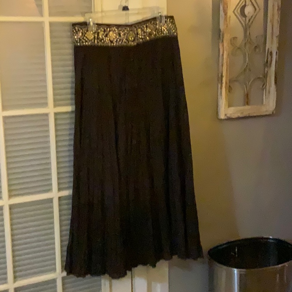 BCBG MAXAZRIA small brown vintage crep full skirt